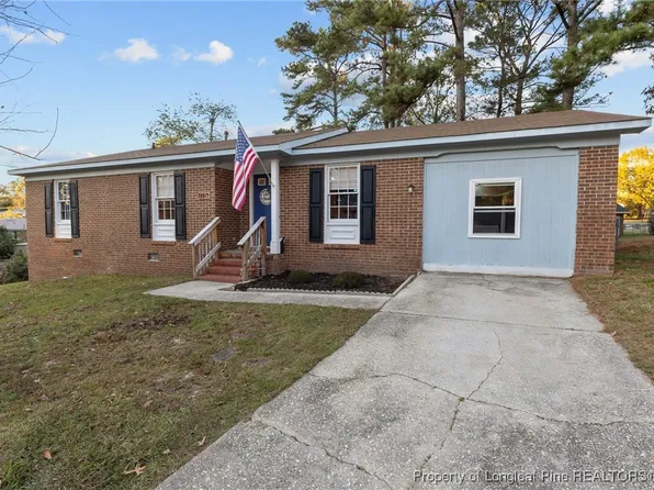 711 Dude Ct, Fayetteville, NC 28303