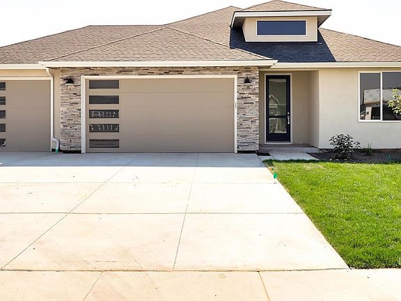 2nd image of 2589 Jonagold Ct