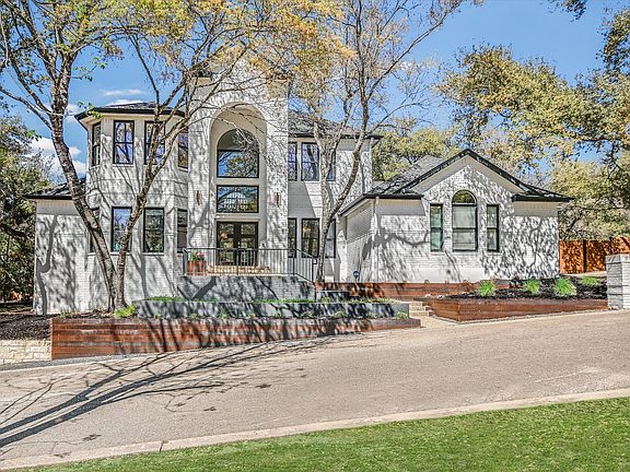 3rd image of 4500 Waterford Pl