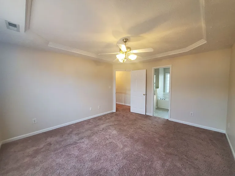 213 Kristin Ave — Photo 5