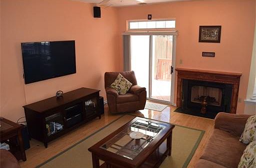 4th image of 72 Ashford Dr