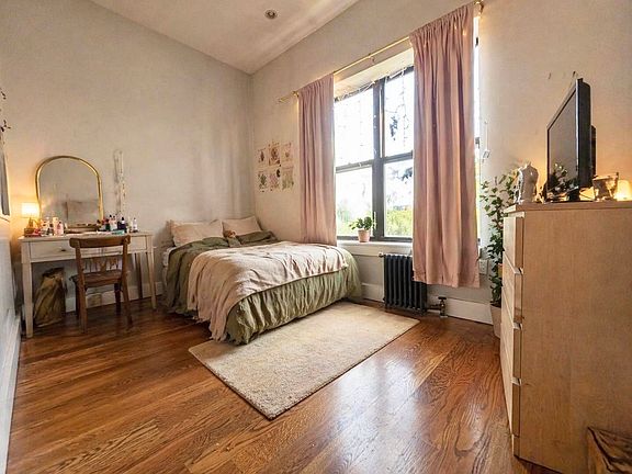 5th image of 1063 Eastern Pkwy APT 14