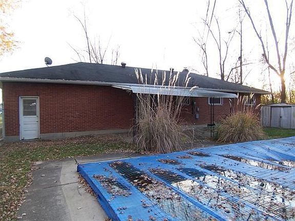 2nd image of 2483 Division Ave