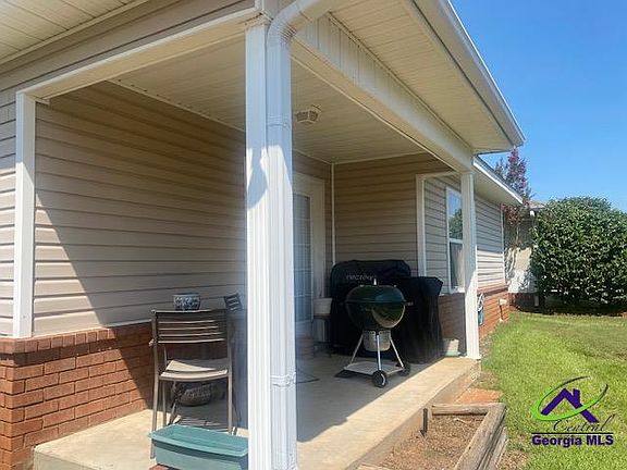 5th image of 209 S Houston Springs Blvd