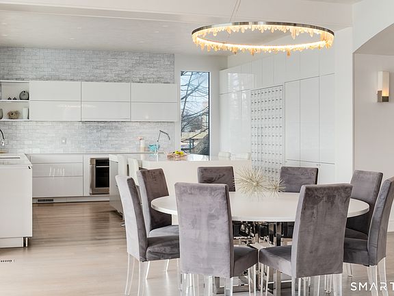 5th image of 7 Rowayton Avenue