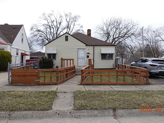 2nd image of 19200 Blackmoor St