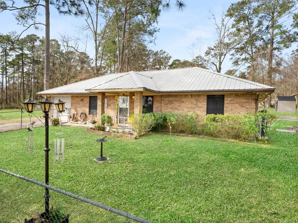 402 S 7th St, Leesville, LA 71446