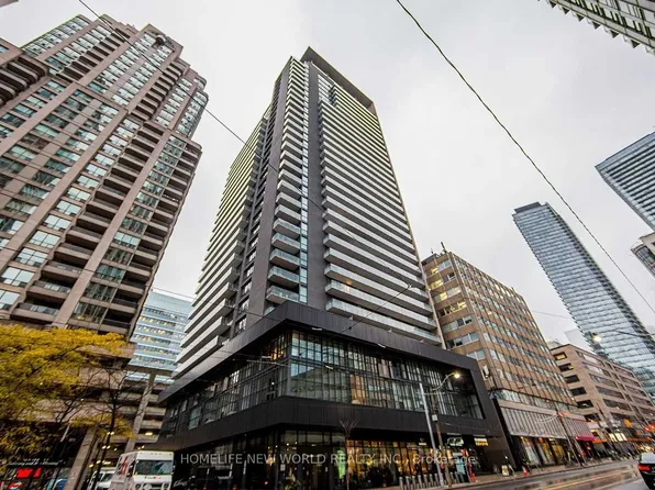 770 Bay St #808, Toronto, ON M5G 0A6
