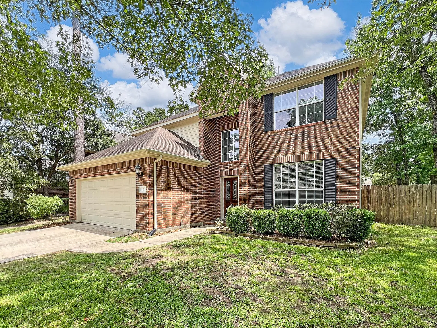 4 bed, 2.5 bath, 2749 sqft, $2,800 — Photo 4