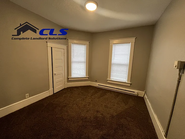 1616 S 4th St — Photo 14