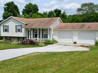 204 Jasmine Dr, Hanover, PA 17331