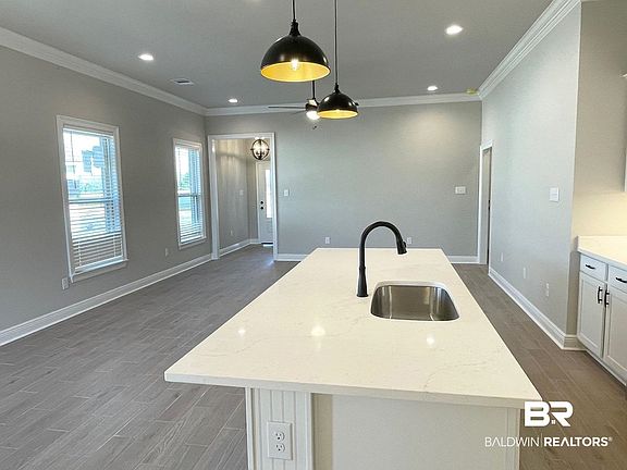 4th image of 1383 Fenton Cir