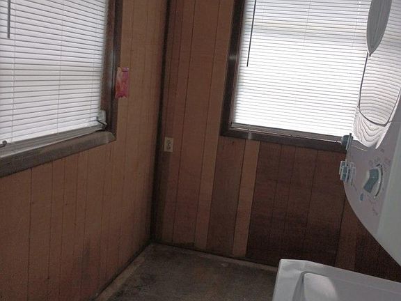 3rd image of 1132 Dantzler St