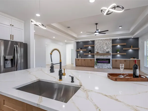 352 County Road 6490, Dayton, TX 77535