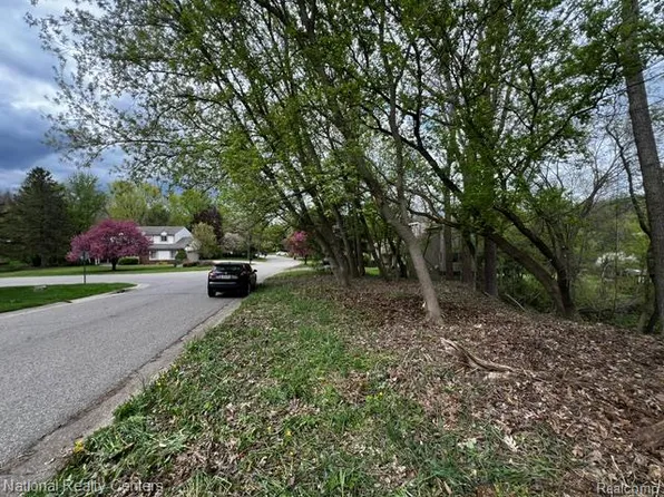 0 Serenity Rd, Oakland, MI 48363