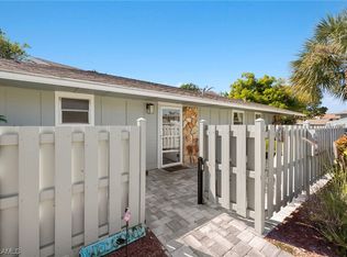 4262 Island Cir #1, Fort Myers, FL 33919