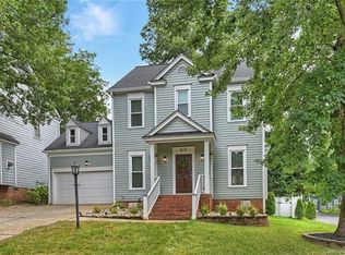 819 Hedgerow Ct, Charlotte, NC 28209