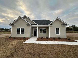 3858 W Red Bluff Rd, Loris, SC 29569
