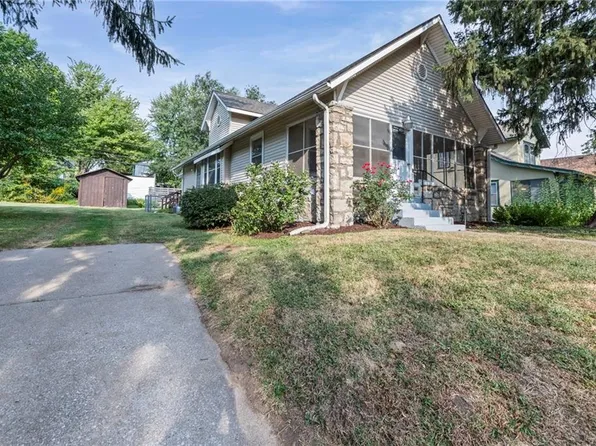 4334 Fairmount St, Kansas City, MO 64111