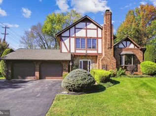 11002 Eastwood Dr, Hagerstown, MD 21742