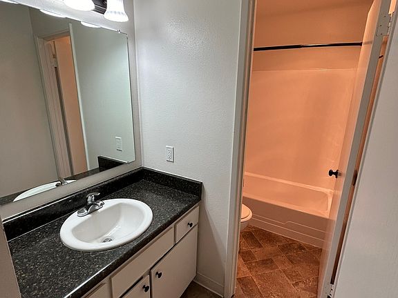 4th image of 700 Crater Lake Ave #17327347