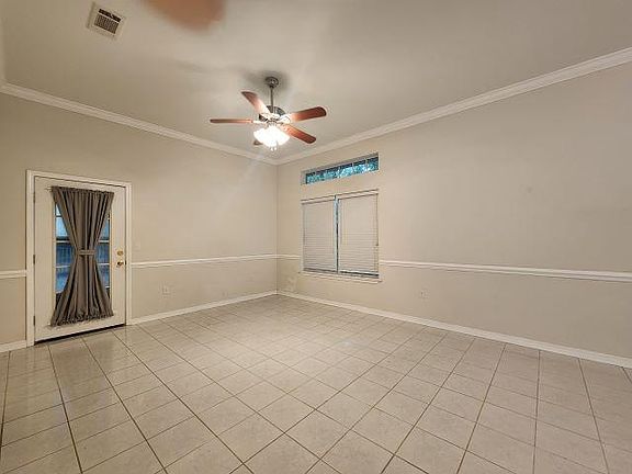 4th image of 2421 Rocky Shores Dr
