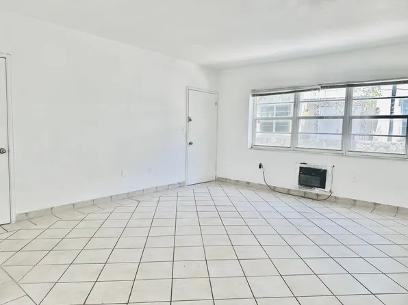 Discover Your Ideal Home: Spacious Apartments with Cozy Comfort, 1604 Bay Rd APT 1, Miami Beach, FL 33139