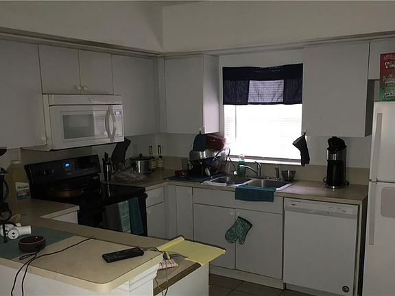 4th image of 1504/1506 Harlow Ave S