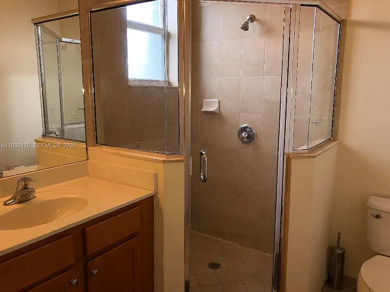 17000 SW 90th Ter — Photo 6