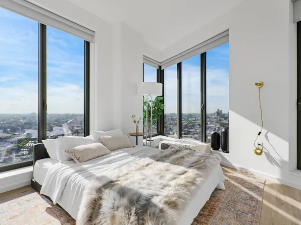 545 Vanderbilt Avenue image 4 of 16