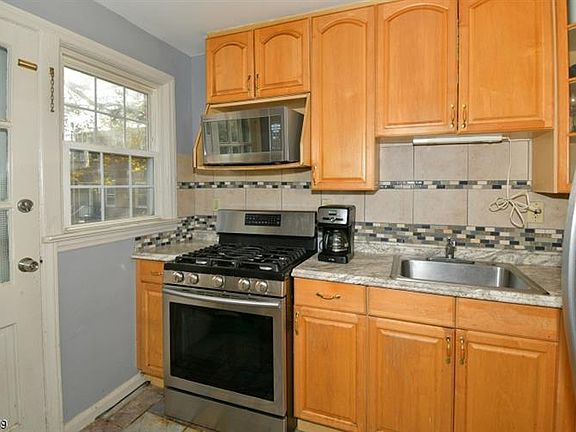5th image of 49A Meadowbrook Pl #49A