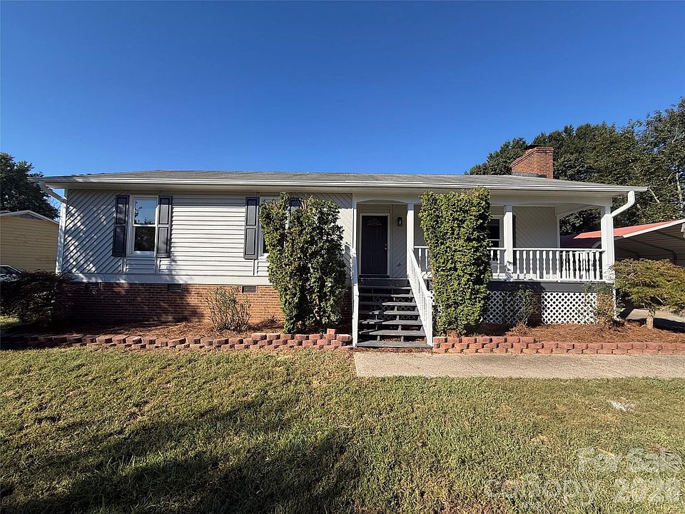 1st image of 708 Winding Way Dr