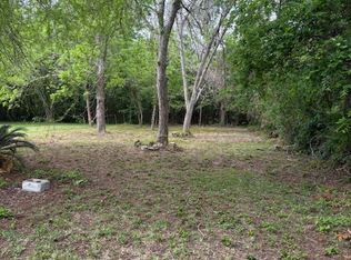 619 N Vionett Ln, Texas City, TX 77591