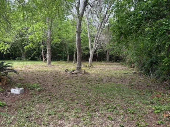 619 N Vionett Ln, Texas City, TX 77591