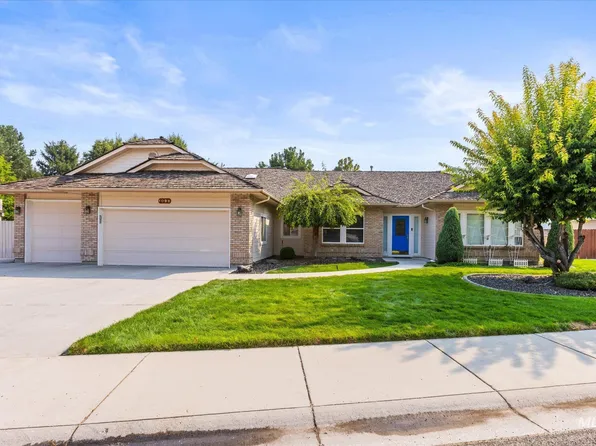 1098 E Cayman Dr, Meridian, ID 83642