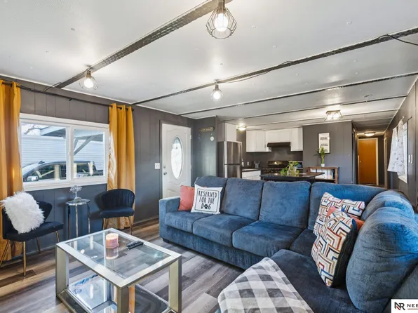 4008 N 127th Plz #70, Omaha, NE 68164