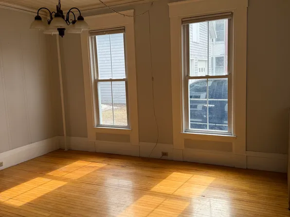 273 French St, Bangor, ME 04401