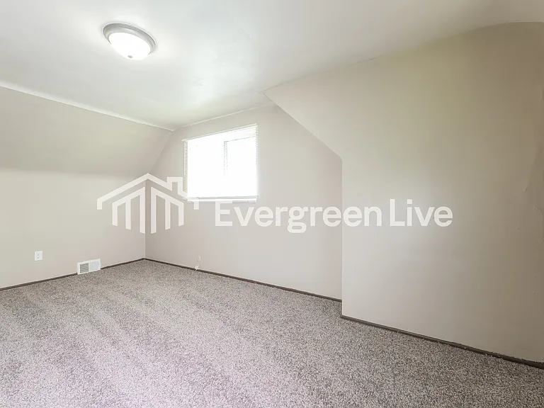 522 Guylyn Dr — Photo 8