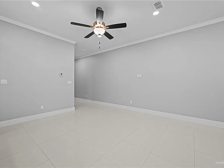 818 S Bicentennial Blvd — Photo 10