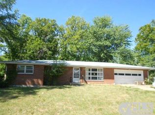 709 Summit Rd, Knob Noster, MO 65336