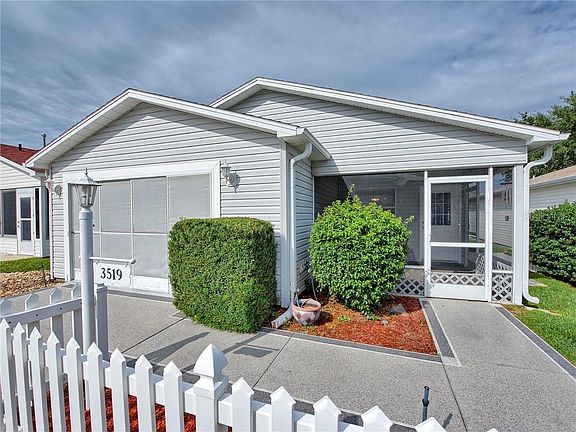2nd image of 3519 Amelia Ave
