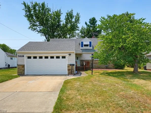 5228 Thornbury Rd, Cleveland, OH 44124
