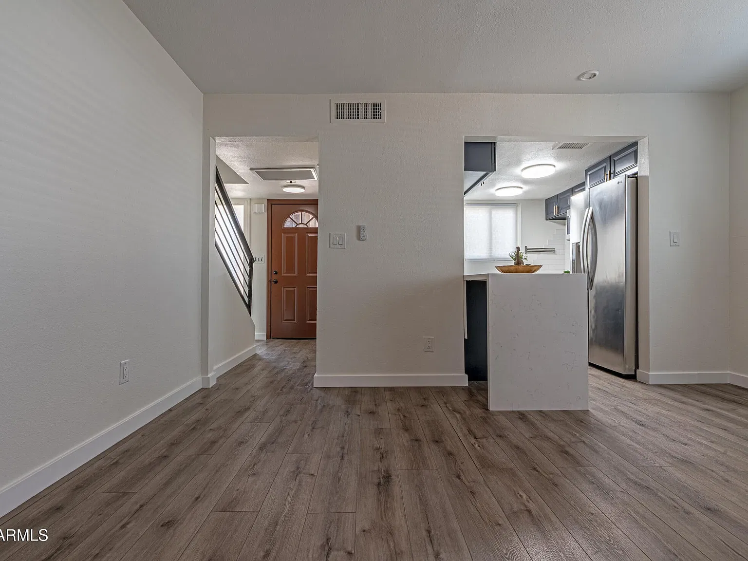 1 bed, 1.5 bath, 836 sqft, $1,650 — Photo 4