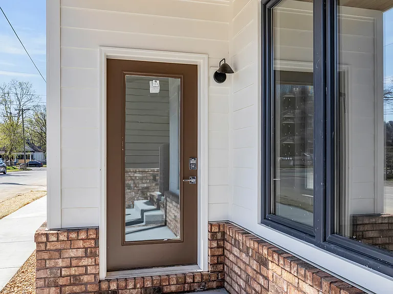 2248 Bailey Ave — Photo 24