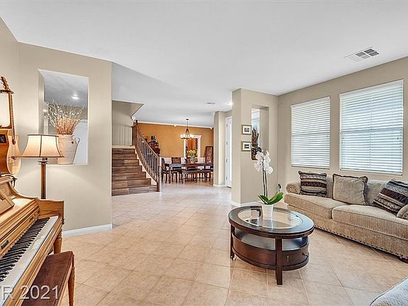 2nd image of 10571 Haywood Dr