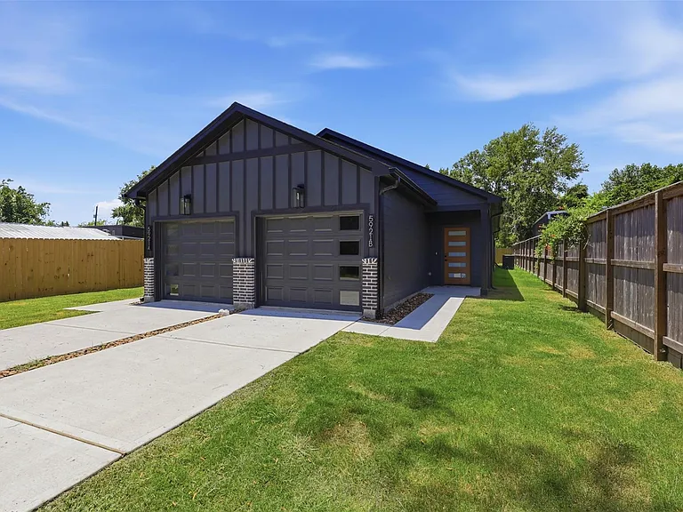 5921 Mountwood St #B — Photo 1