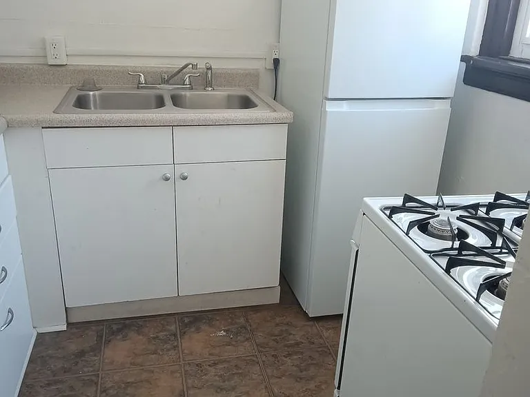Lexington apartments — Photo 16