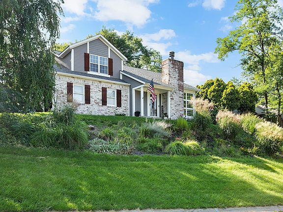 2nd image of 1910 Windy Hill Dr