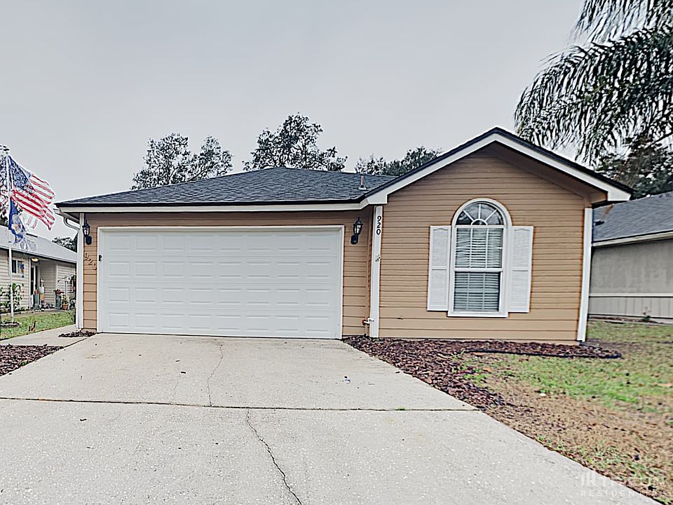 1st image of 920 N Majestic Cypress Dr