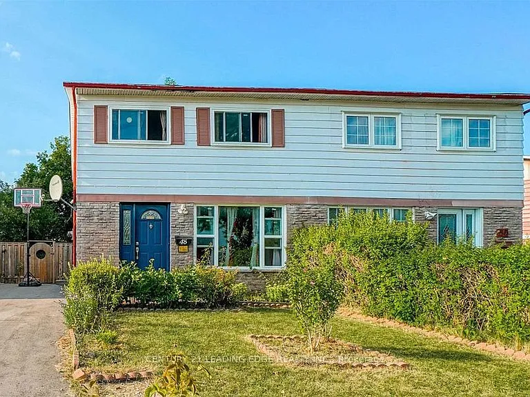 45 Burkwood Cres — Photo 2
